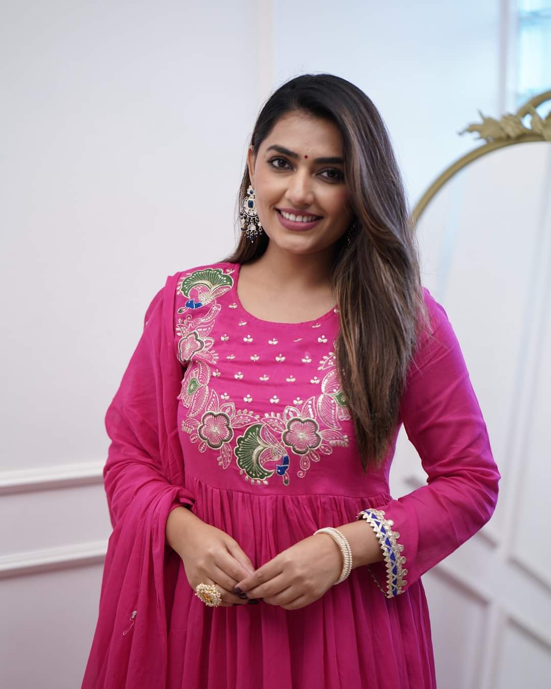 NIRAJFASHION.  MORLO