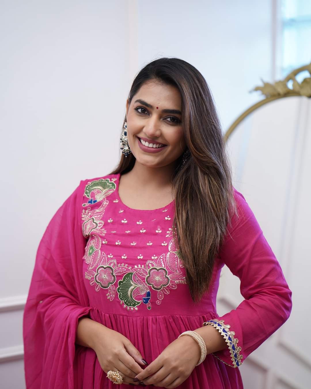 NIRAJFASHION.  MORLO